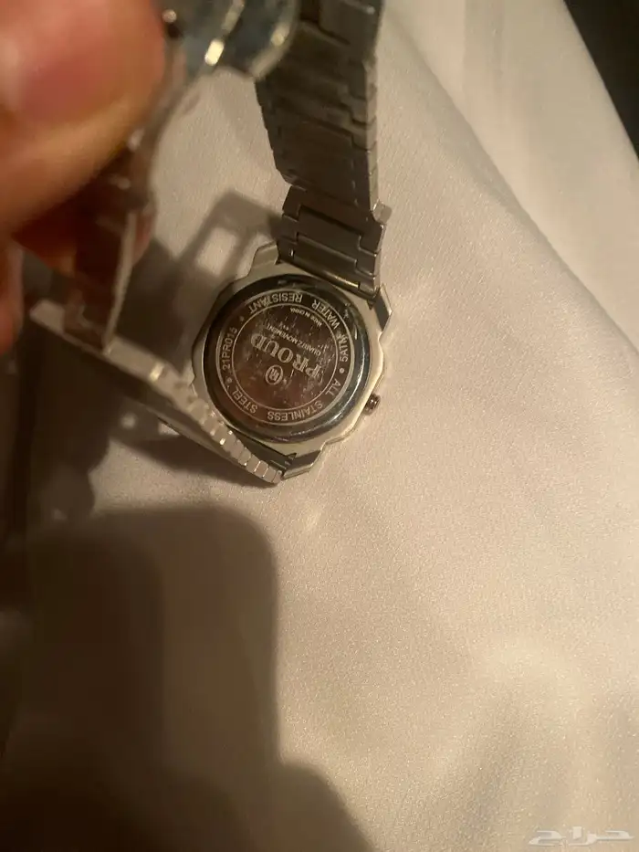 ساعه عل سوم شاريه قبل 5سنوات في600 1