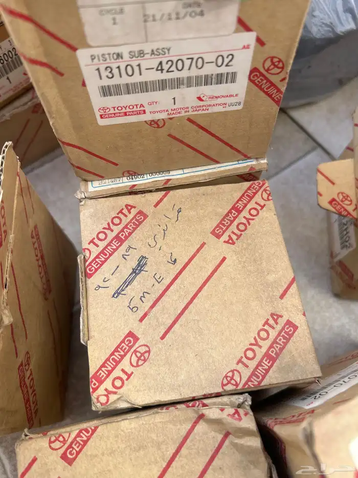 قطع غيار تايوتا قديم واكسسوارات(تم البيع) 13