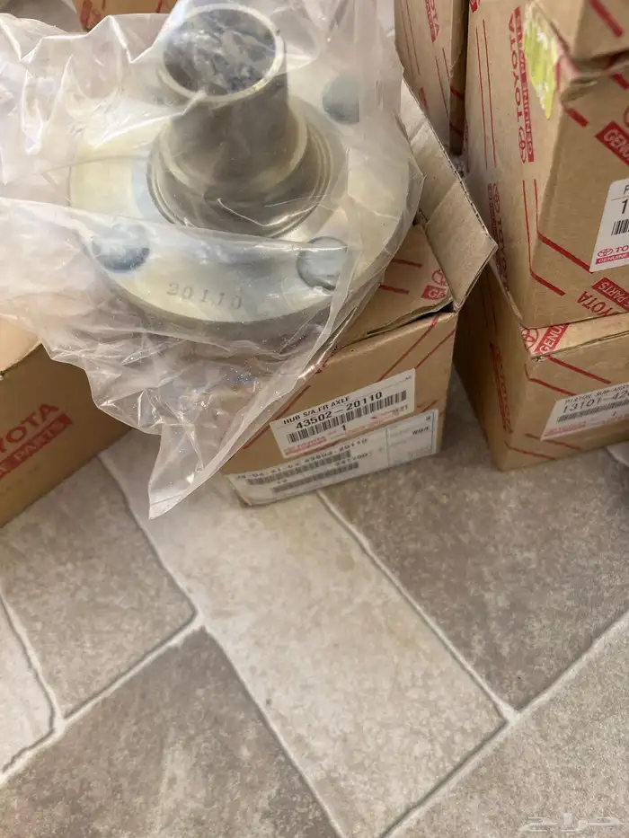 قطع غيار تايوتا قديم واكسسوارات(تم البيع) 10