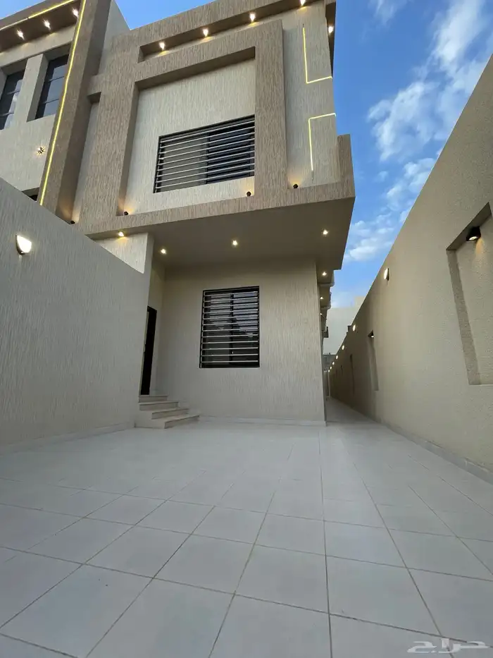 للبيع ارواف ارضيه وارواف علويه تشطيب فندقي ابها المحاله 5