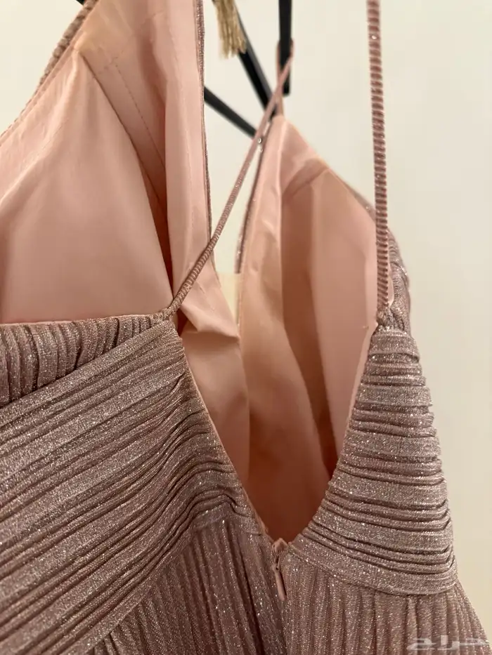 فستان سهرة للمصمم ماك دوقال 2