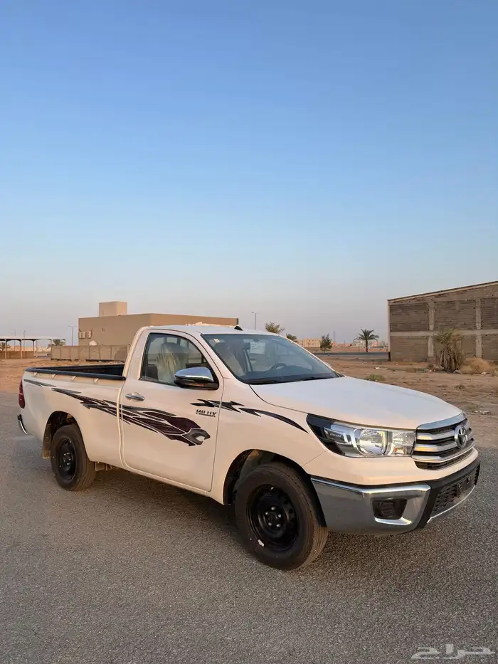 هايلوكس غماره 2023 فل كامل اصفار 3