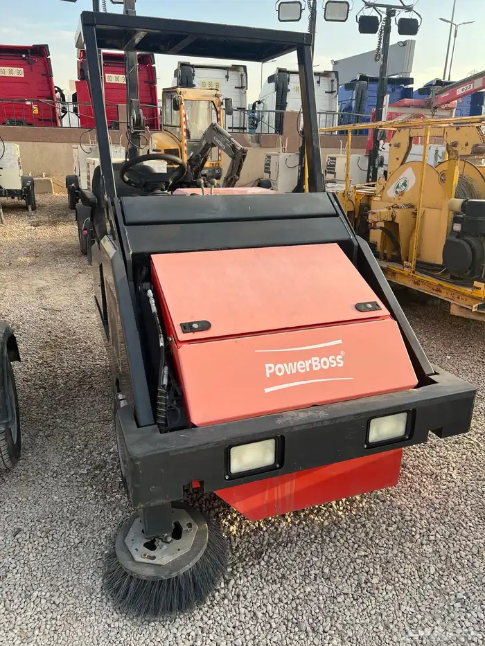 مكنسة طرق للبيع 0