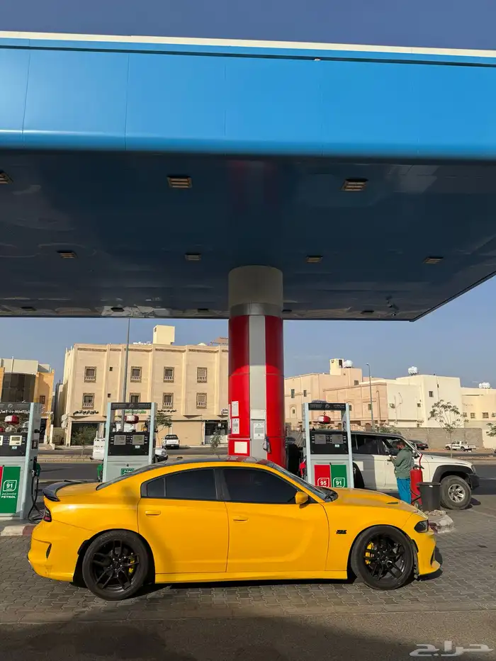 دودج تشارجر 2016 فل كامل اصفر لؤلؤي 6