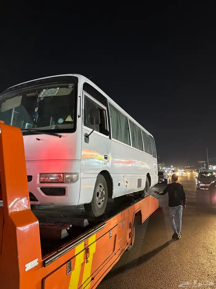 باص نيسان ديزل 2009 3