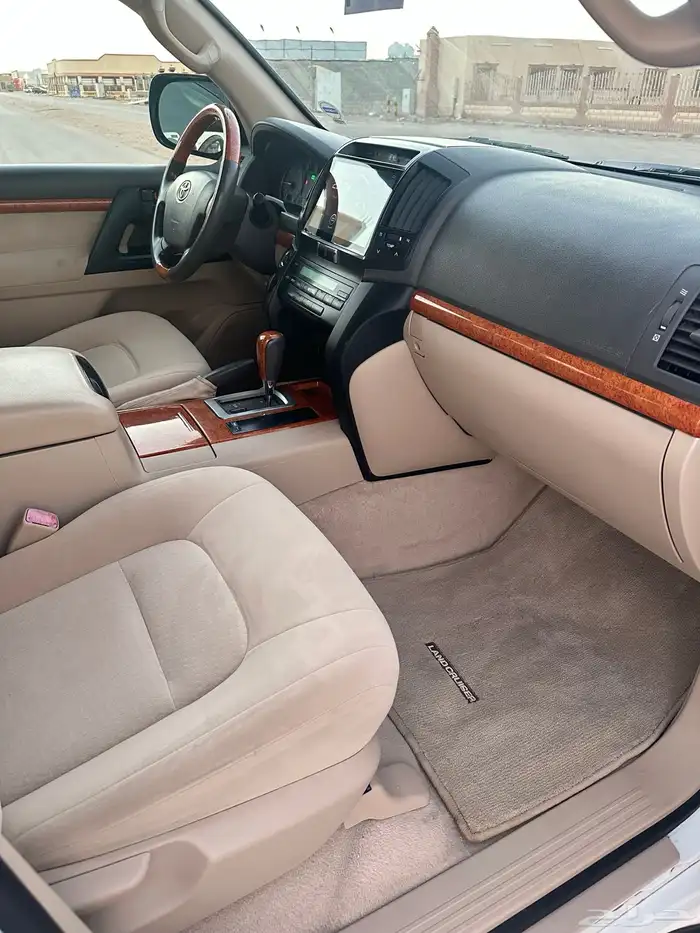 لاندكروزر هدد GX 2014 بريمي فتحه قير تماتيك شرط 15