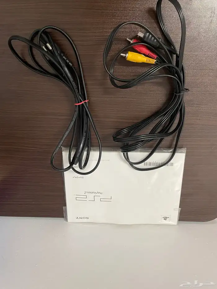 كنز عائلتي سوني 2 Slim مع جميع أغراضه وكرتونته 4