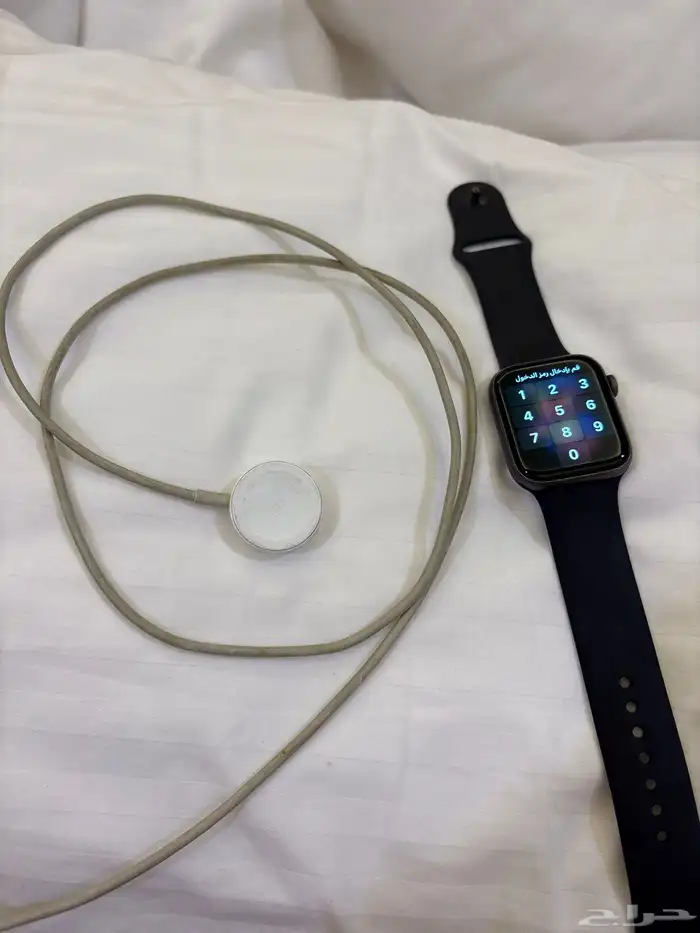 ساعة ابل الجيل الرابع ابل واتش 8