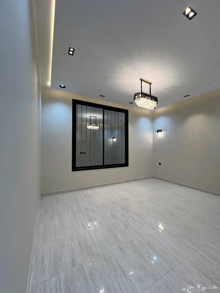 للبيع شقة علويه نظام دور من 6 غرف وسطح خاص بالخميس 500 الف 2