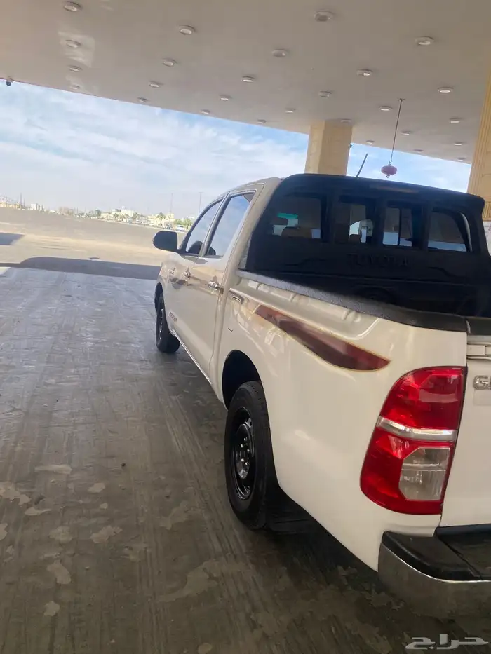 هايلوكس موديل 2014 قير مكينه شرط وكالة الموقع وادي الدواسر 3