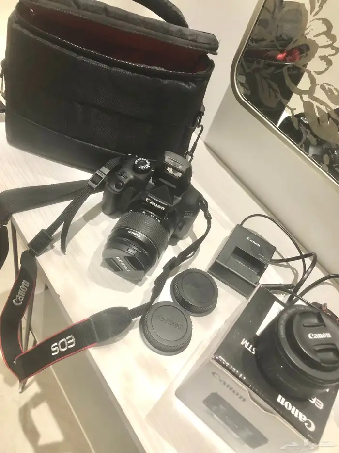 كاميرا كانون EOS 4000D بكامل اغراضها 1