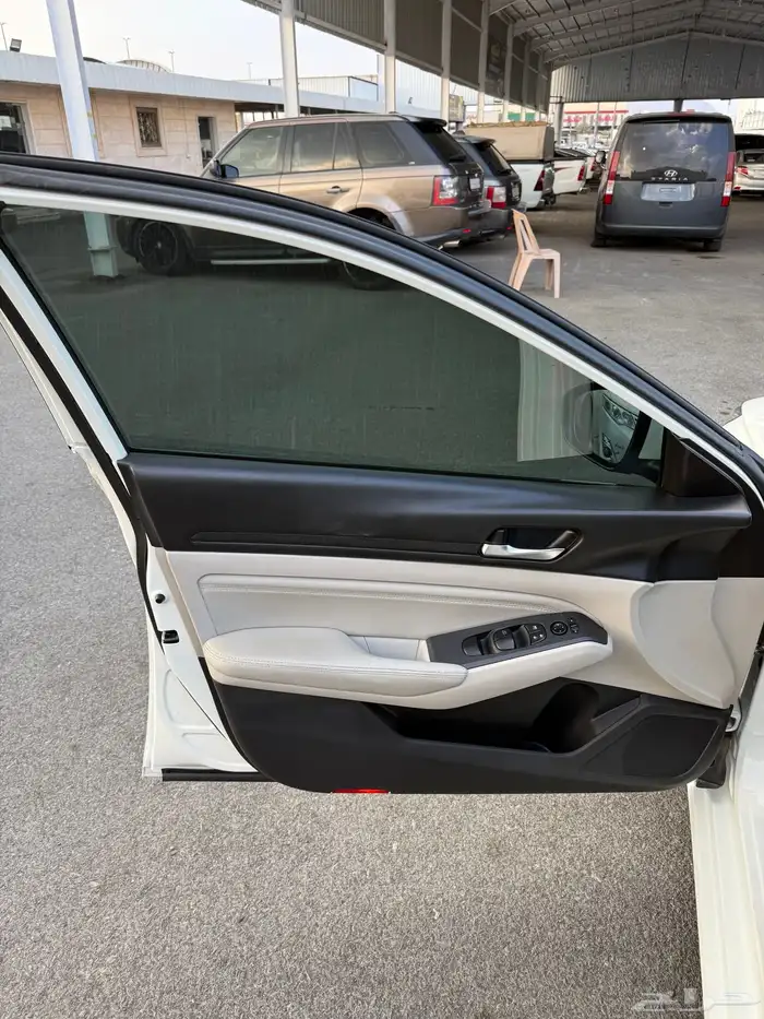 للبيع نيسان التيما 2021 مخزن ممشي 37 الف مشروطه 12