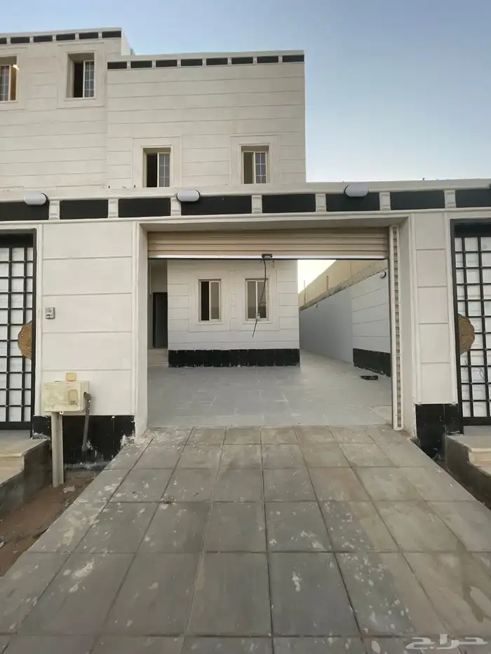 شقه دور ارضي دور ثاني مدخل مستقل سطح فوق اشقه كامل 2