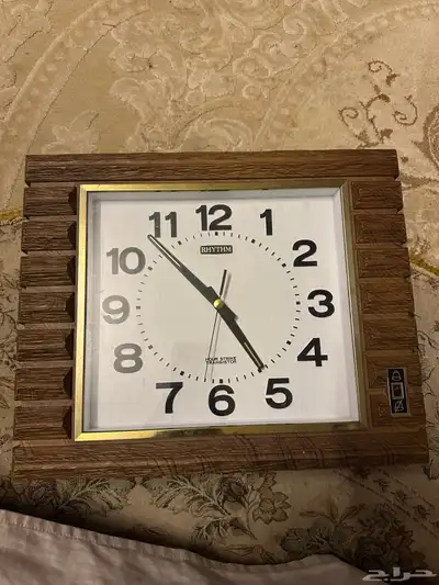 ساعة تراث يبانية ماركة RHYTHM index