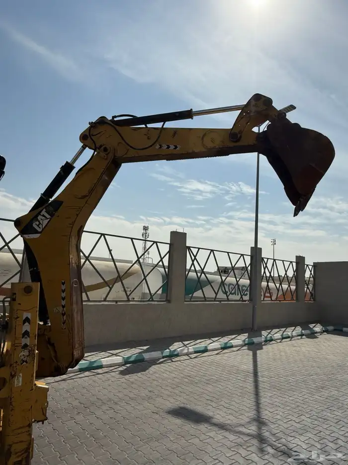 جي سي بي للبيع موديل 2008 معاه بطاقه جمروكيه 4