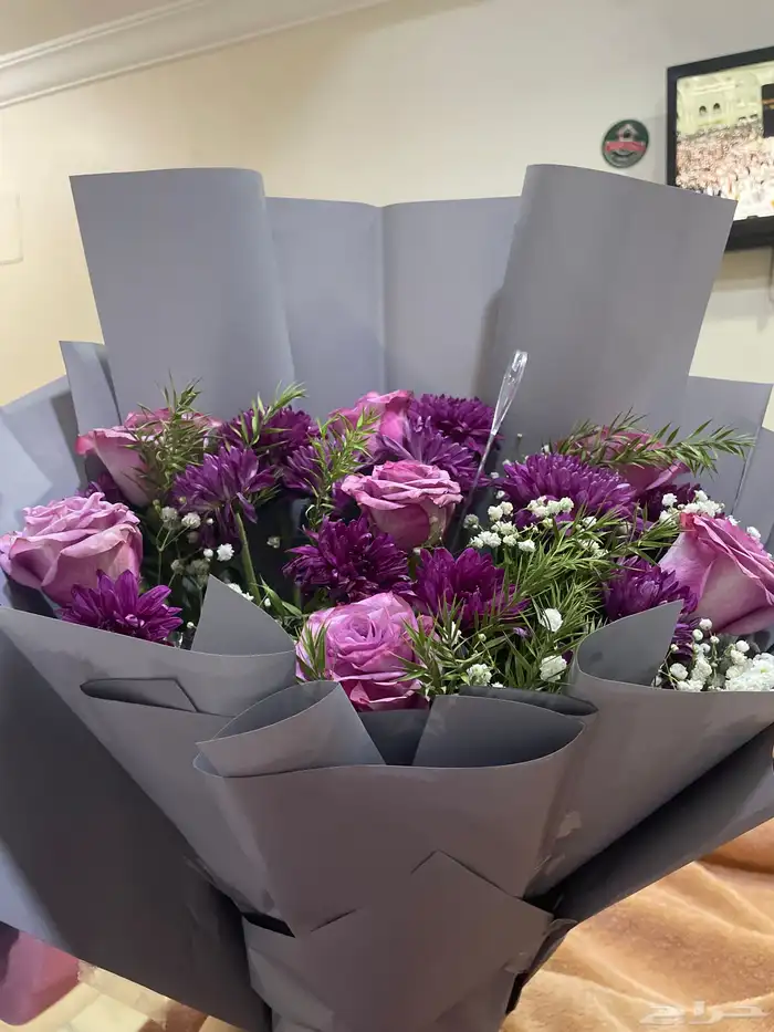 عندي اربع باقات ورد للبيع 3