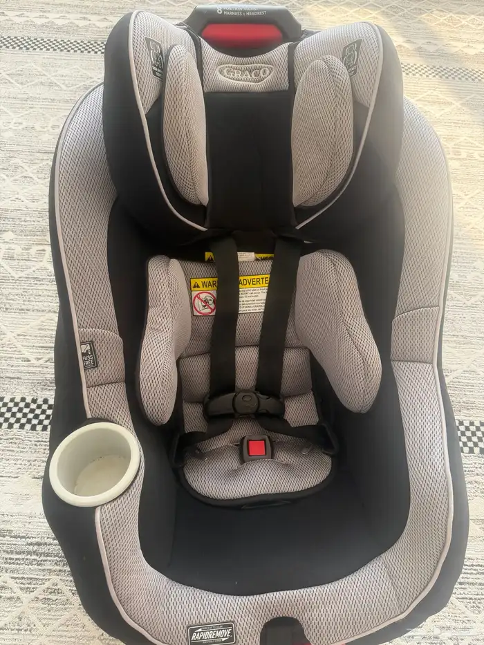 Graco 3-in-1 Car Seat  Grey كرسي سيارة للاطفال 0