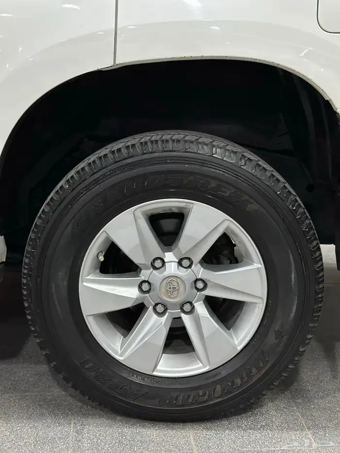 برادو 2019 ديزل دبل بريمي سبير علاق معرض(عبيد الرشيدي) 18