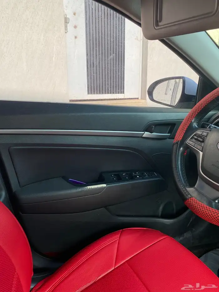 للبيع انترا 2017 ديزل 5