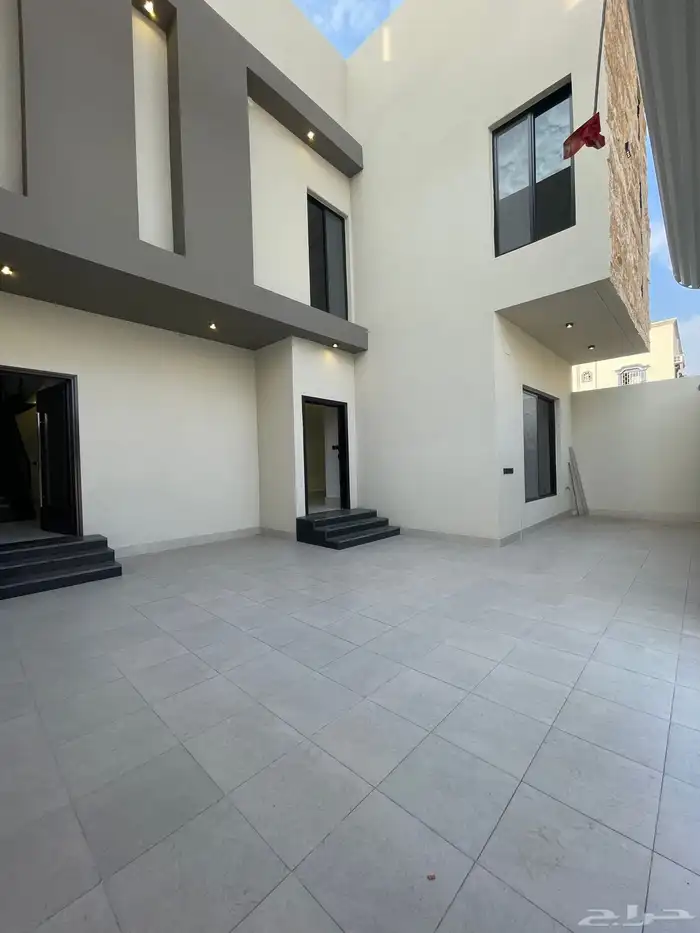 للبيع فيلا دوبلكس تشطيب راقي بحي الضيافه خميس مشيط 1