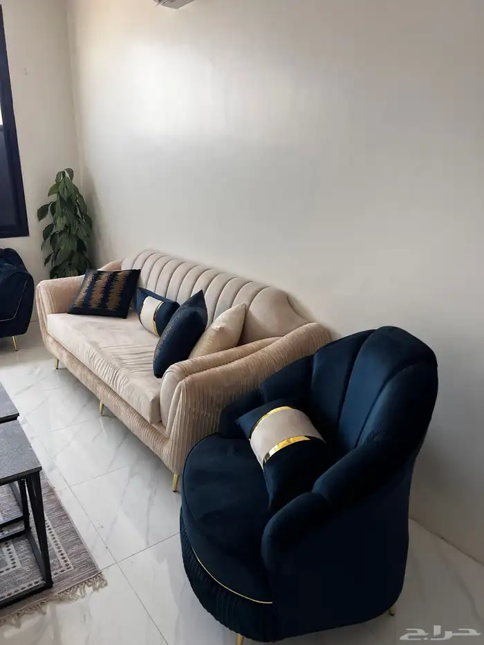 كنب للبيع جديد استخدام اشهر فقط 5