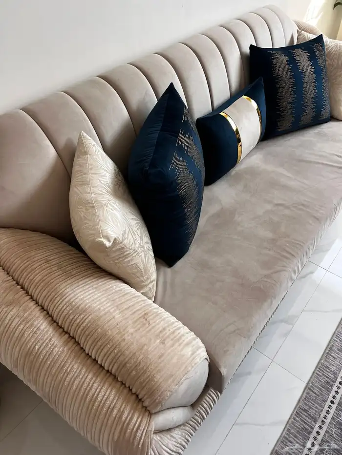 كنب للبيع جديد استخدام اشهر فقط 1