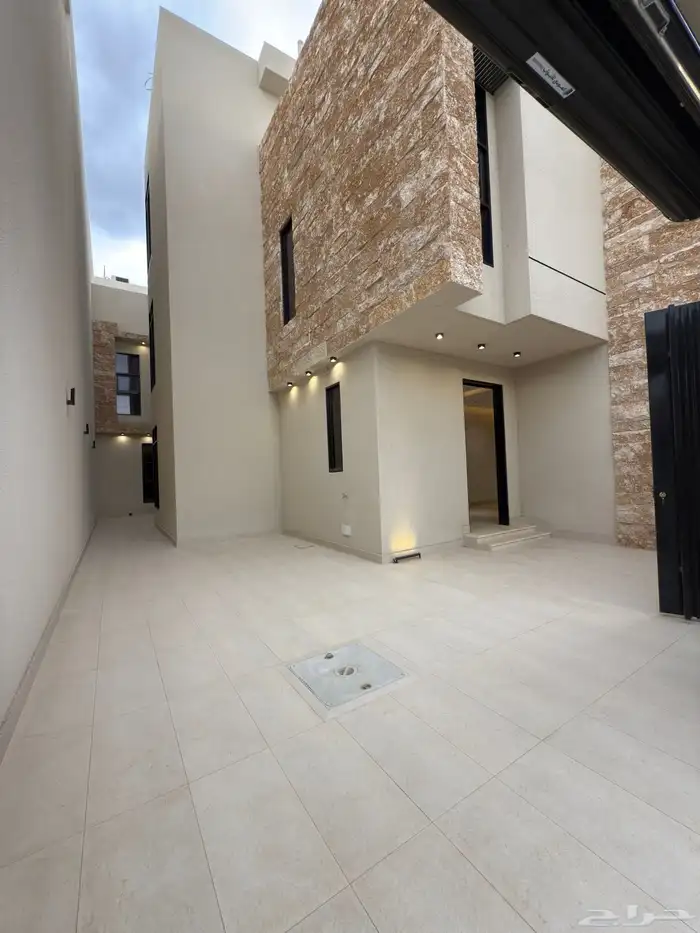 للبيع فلل مودرن بتصميم عصري ابها حى الزهور طريق المحاله ب 1