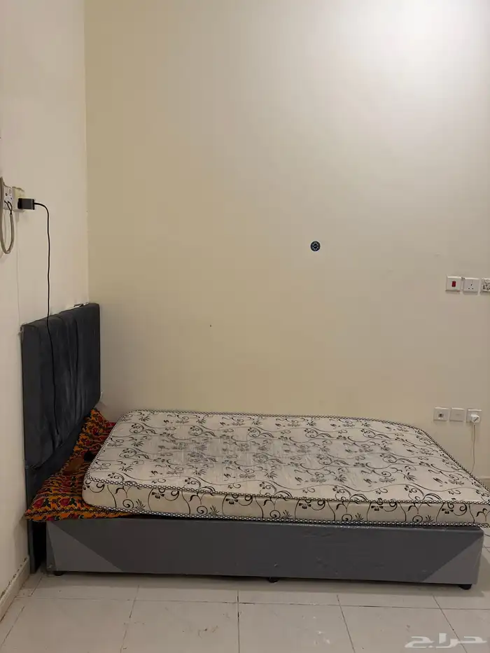 للبيع سرير 2