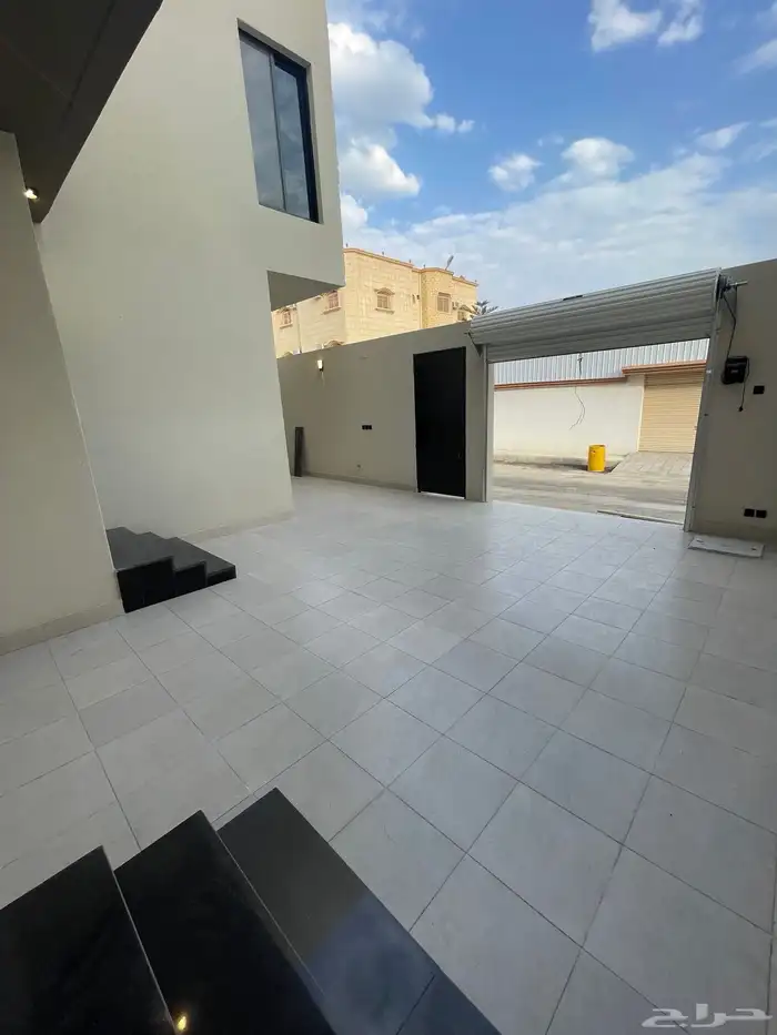 للبيع فيلا دوبلكس تشطيب راقي بحي الضيافه خميس مشيط 27