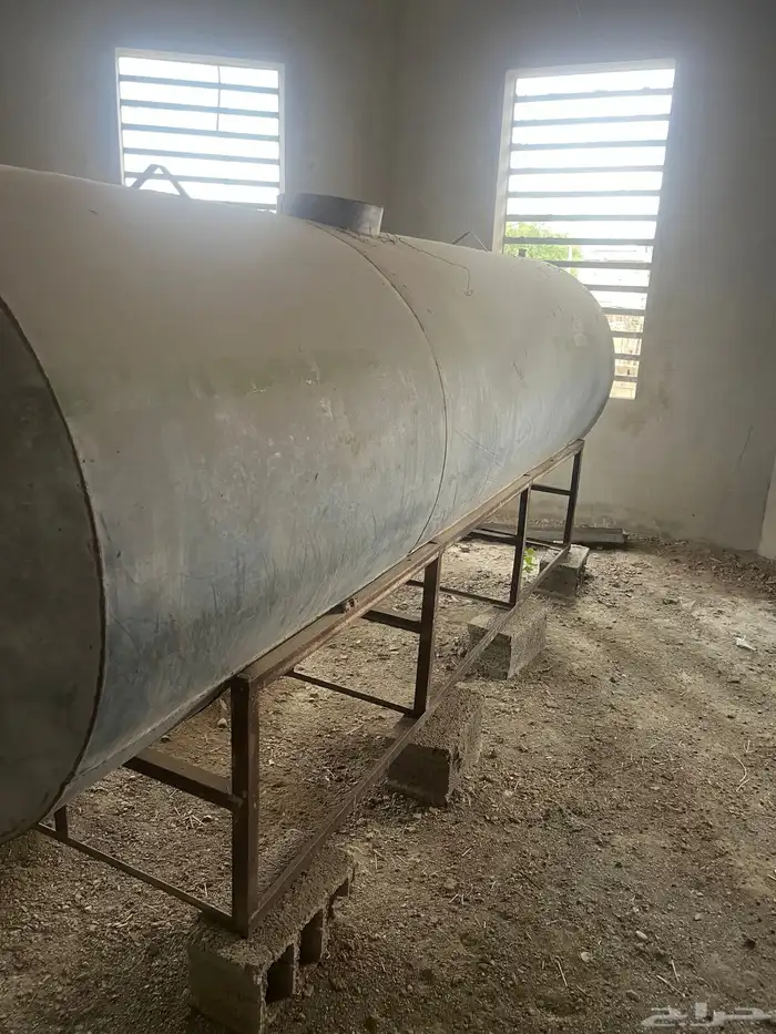 خزان ماء حديد كبير 2