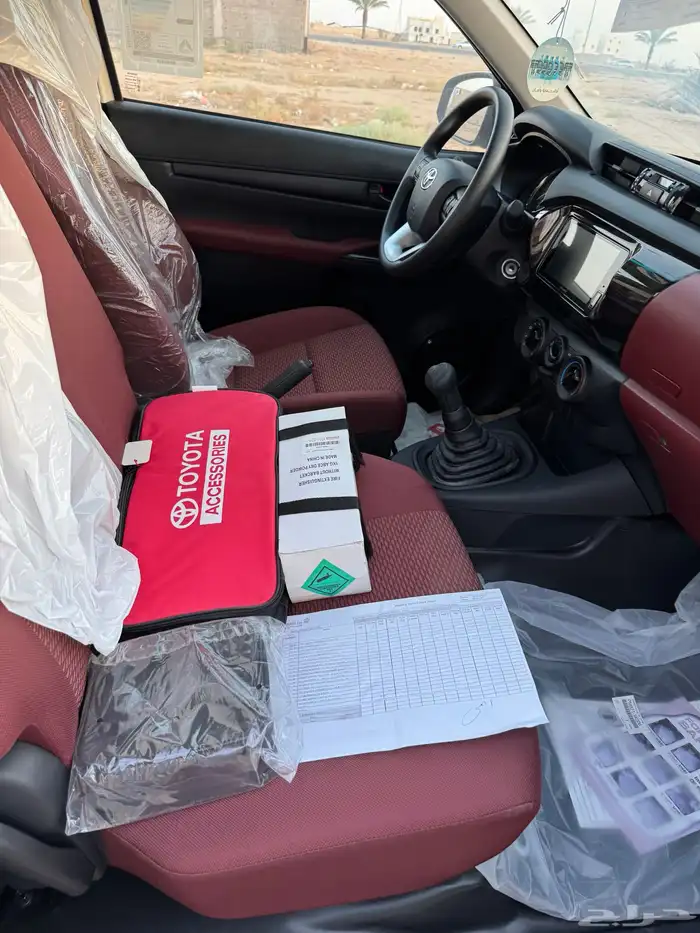 هايلوكس غماره 2023 فل كامل اصفار 56