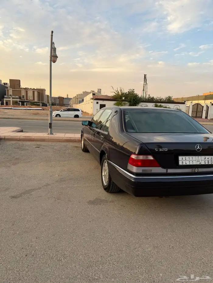 مرسيدس شبح موديل 97 مخزن نضيف جدا ممشى قليل وكاله 37