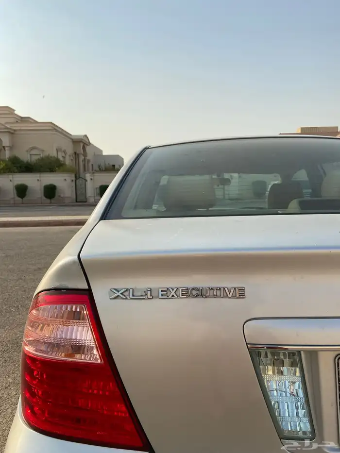 تويوتا كورولا فل كامل قير عادي 2006 5