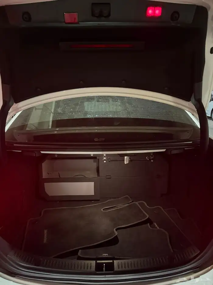 مرسيدس E300 2020 11