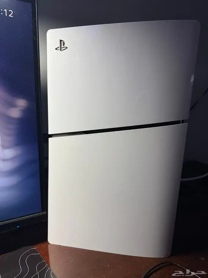 سوني 5 للبيع منفذ شريط جديد الجهاز ومعاه ضمان 1000 قيقا 0