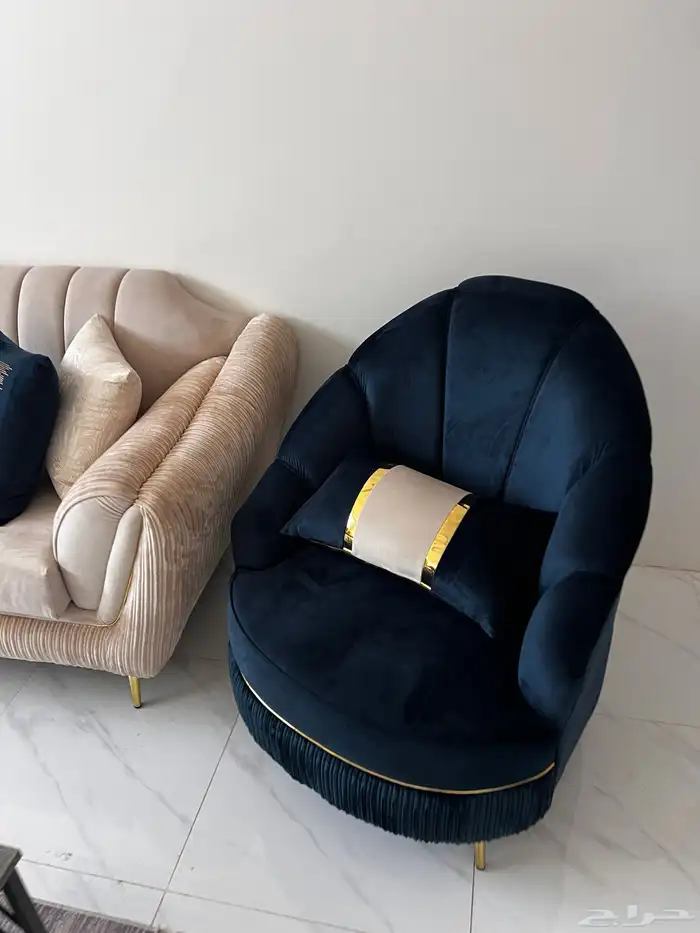 كنب للبيع جديد استخدام اشهر فقط 2