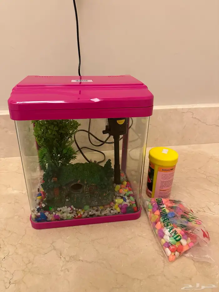 حوض سمك مع اغراضه للبيع 1