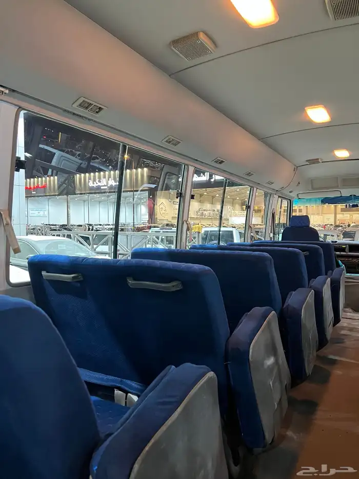 للبيع باص ميتسوبيشي روزا ديزل موديل 2014 مخزن 30 راكب 24