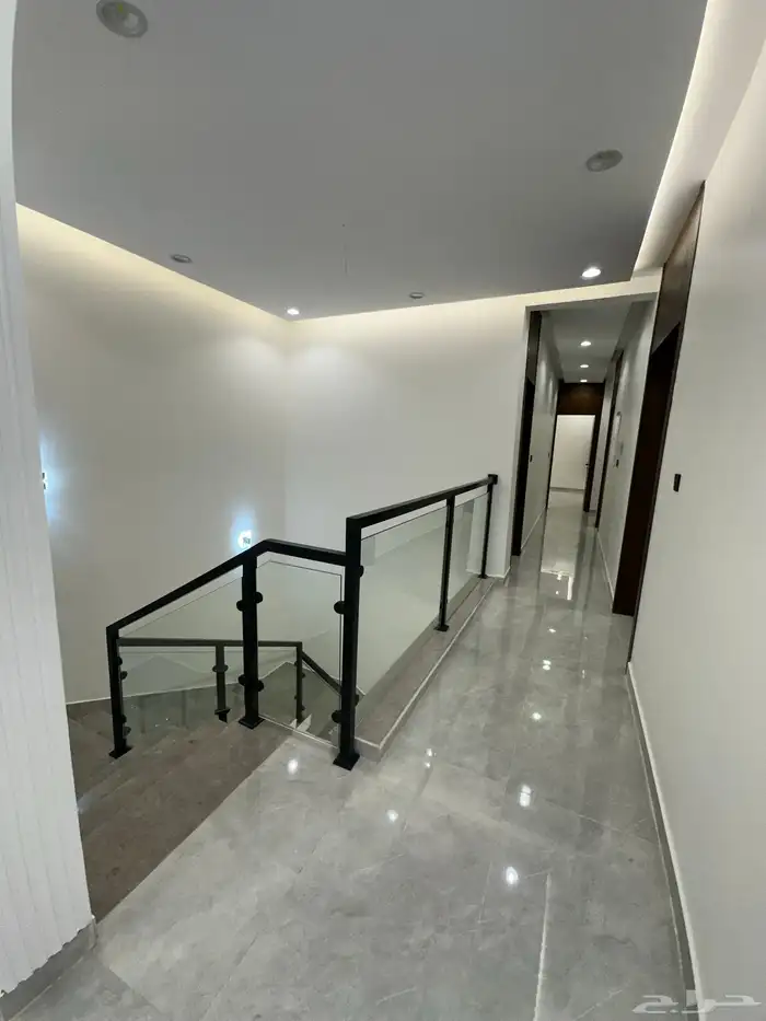 للبيع روفات فاخرة بحي مكتمل الخدمات حي الشفاء 22