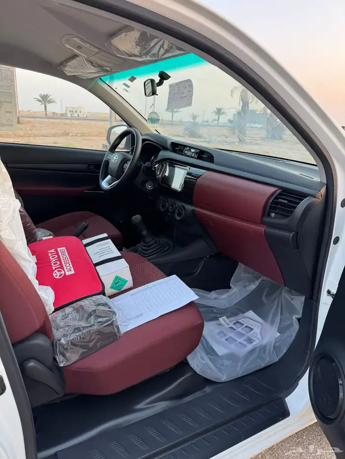 هايلوكس غماره 2023 فل كامل اصفار 54