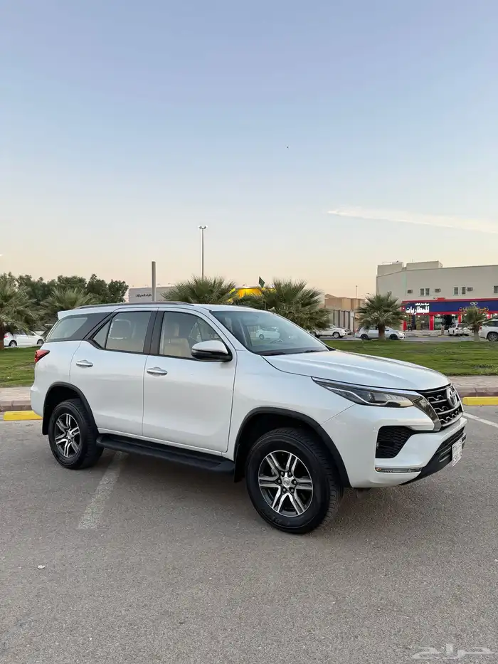 فورشنر 2023 6 سلندر VX سعودي 6