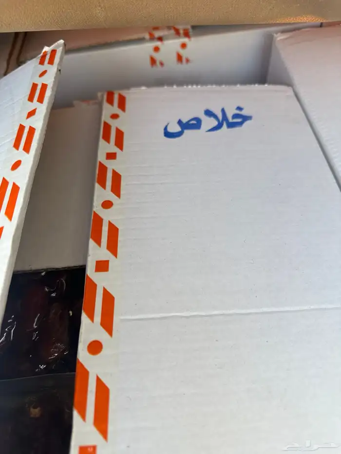 تمر خلاص الكرتون 8 كيلو وحبة كبير وشرط 1