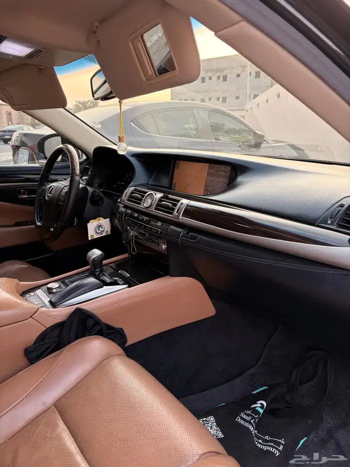 لكزس LS460L اسود 2013 نظيف جدا 8