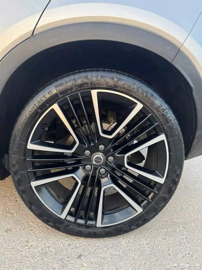 فولفو XC40 T5 Inscription اعلى فئة 10