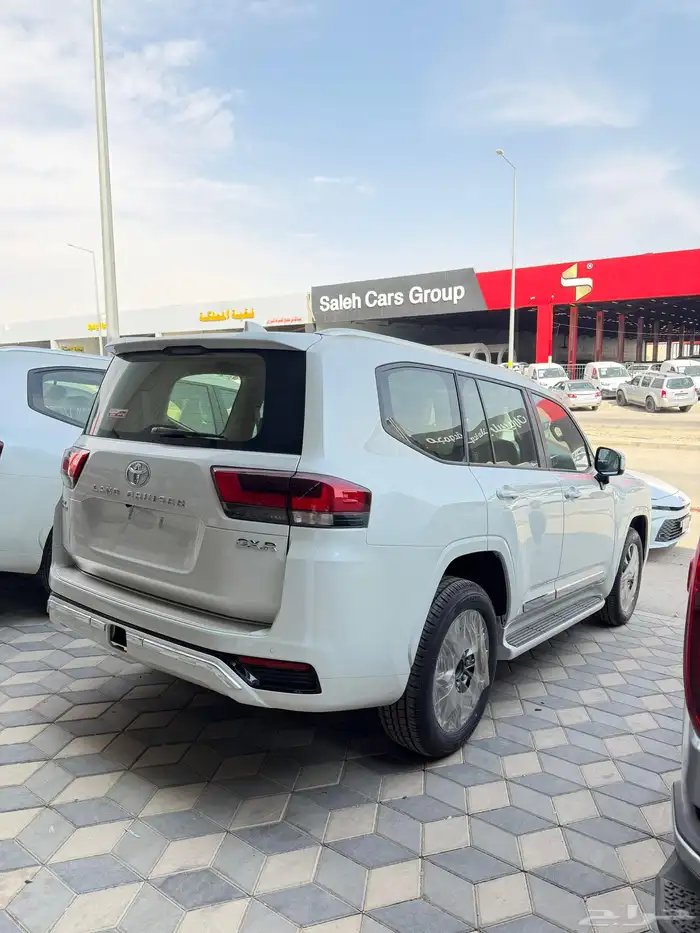لاندكروزر 2025-GXR-L3سعودي اقل سعر بطاقة جمرك 3
