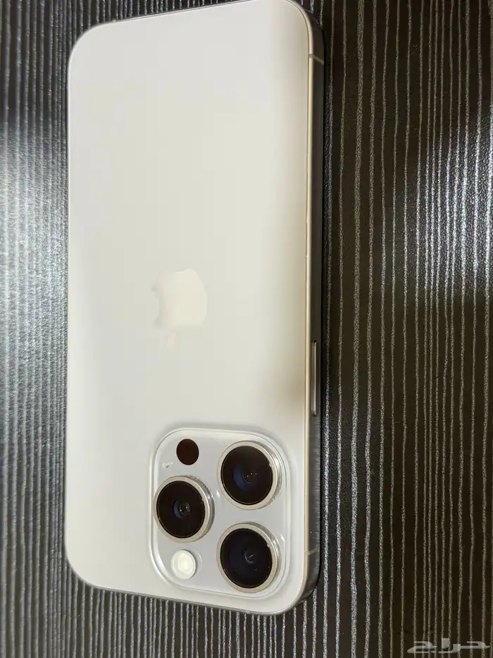 ايفون 15 برو 4