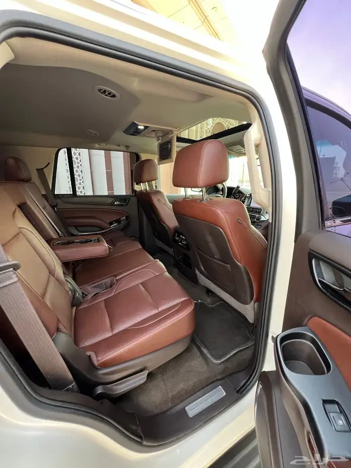 تاهو LTZ 2015 (( مخزن )) شبه جديد 32