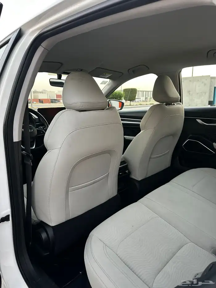 جيلي امجراند7 - 2023 11