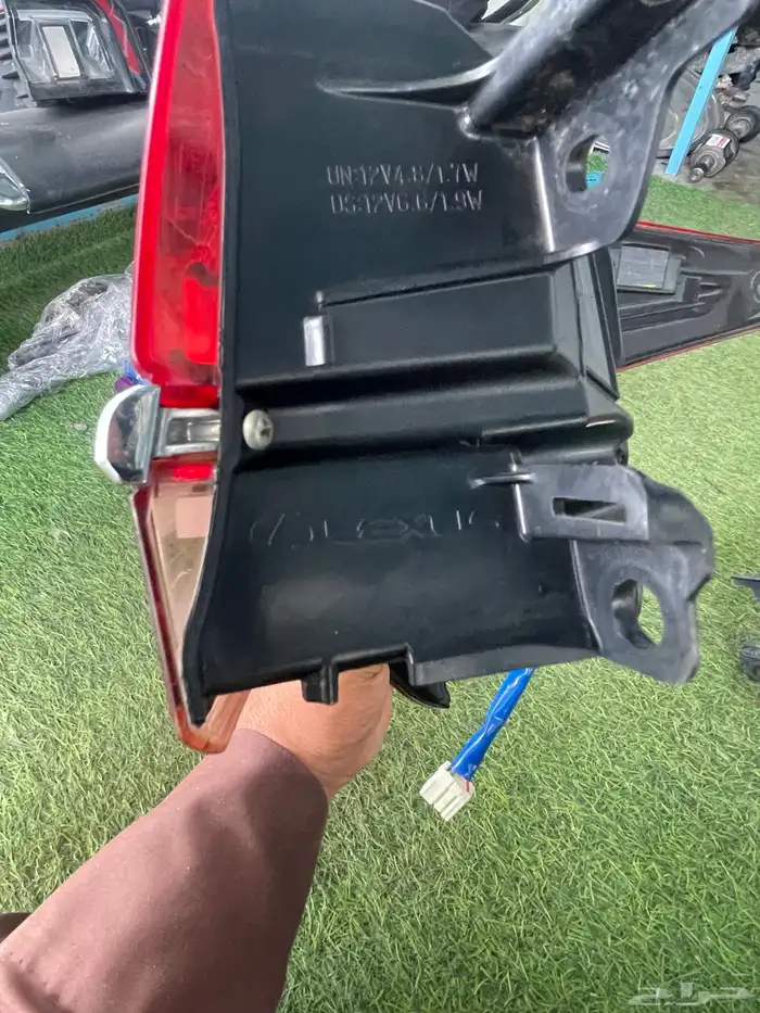 أصطبات لكزس LS500 موديل 2019 2024 8