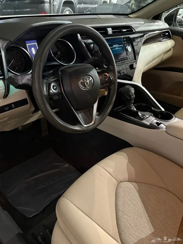 كامري LE 2020 9